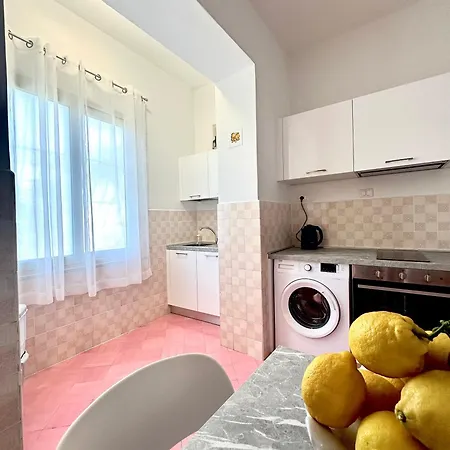 Simona House * ラヴェッロ